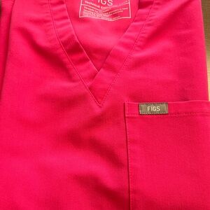 2 Figs Pink scrub top.I changed size unfortunately.Perfect condition.$28 each